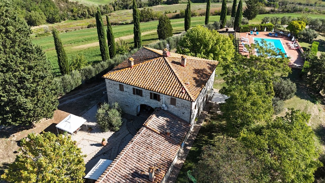 Estate in San Giovanni d'Asso, Tuscany, Italy 4 - 18961386