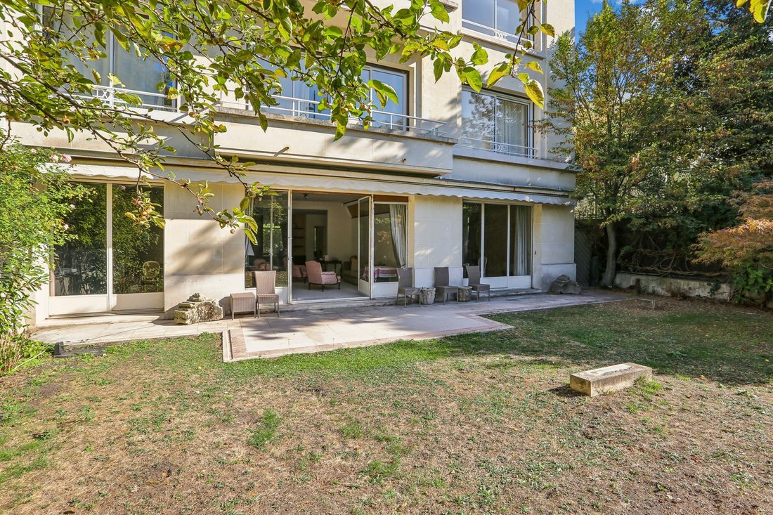 Apartment in Bois de Boulogne, Paris 16e Arrondissement, Paris 1 - 18961819