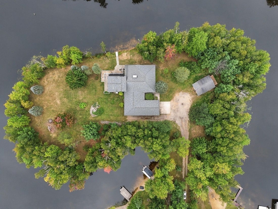 House in Prudenville, Michigan, United States 4 - 18961796