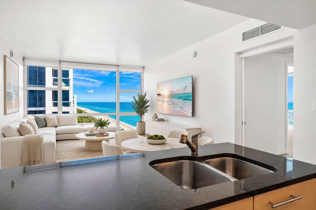 Condo in Miami Beach, Florida, United States 2 - 18961854