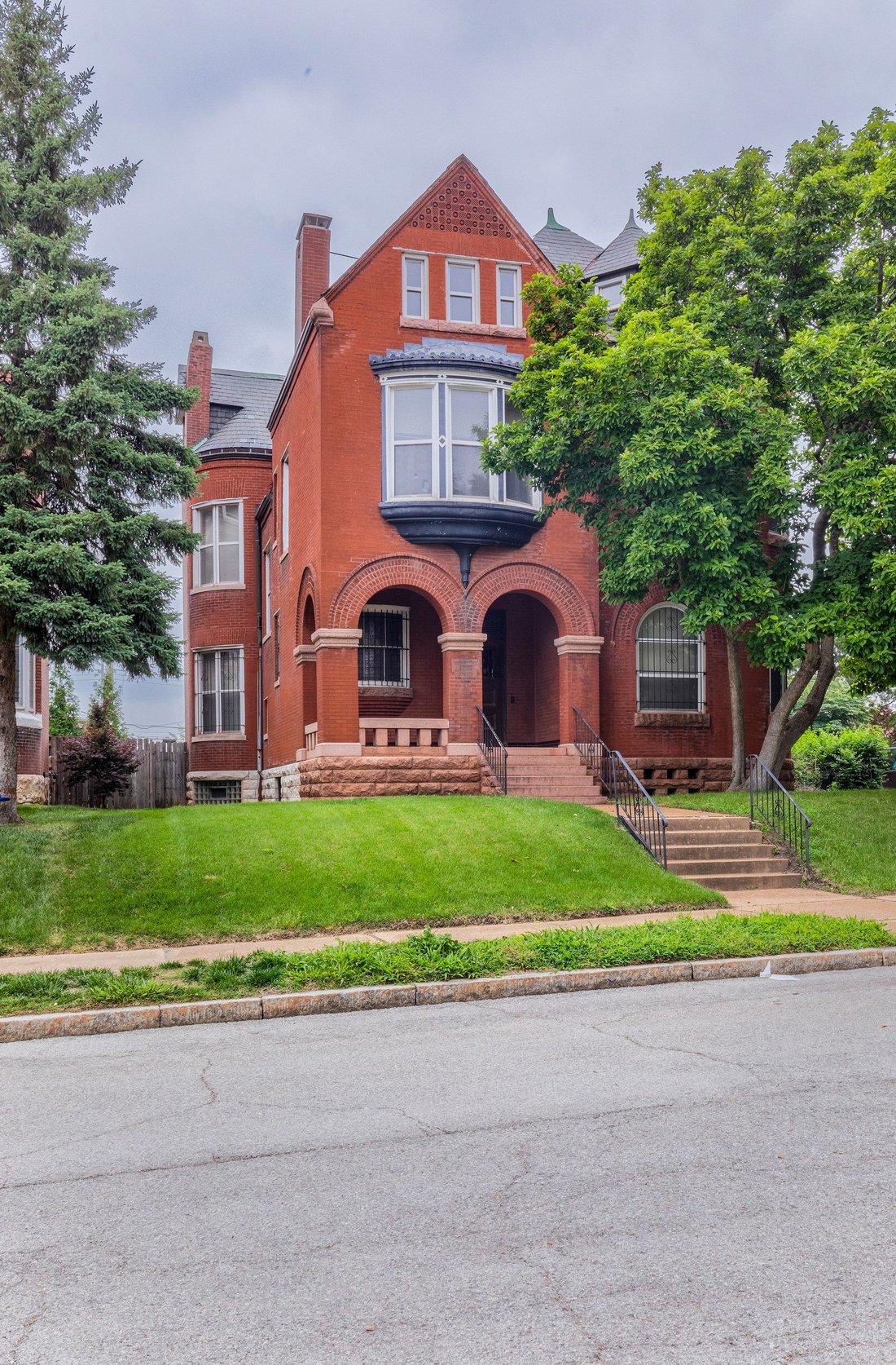 St. Louis, Missouri, United States 1 - 18961838
