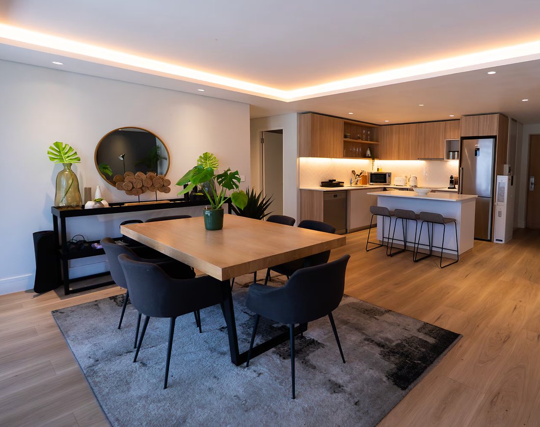 Apartment in Sea Point, Atlantic Seaboard, Cape Town 2 - 18961077