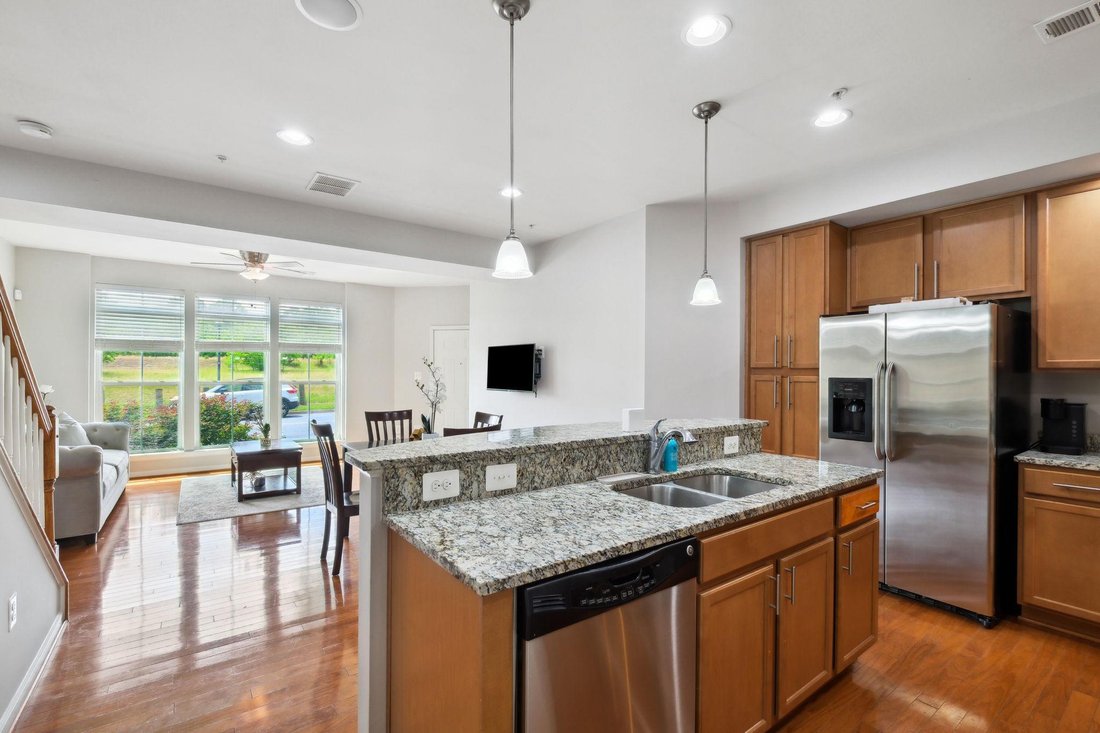 Townhouse in North Potomac, Maryland, United States 5 - 18961837