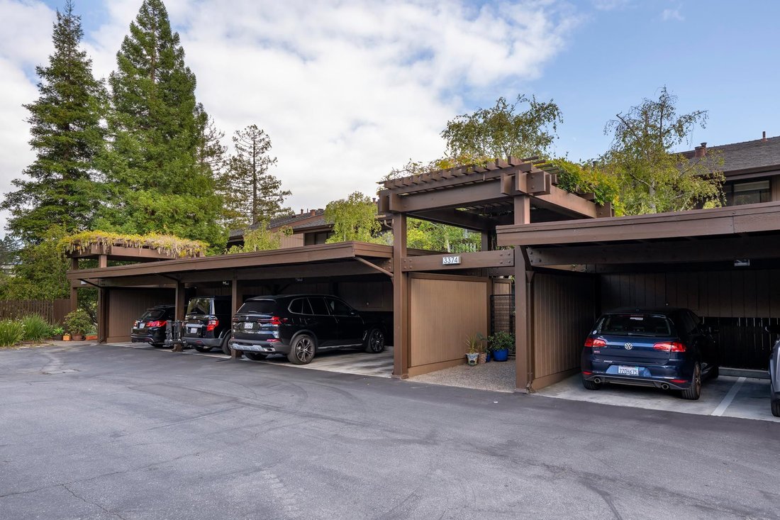 Condo in San Carlos, California, United States 3 - 18961832