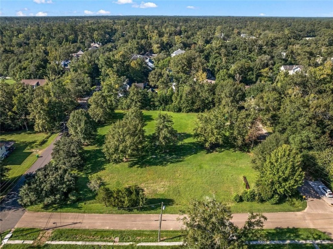 Land in Covington, Louisiana, United States 1 - 18962256