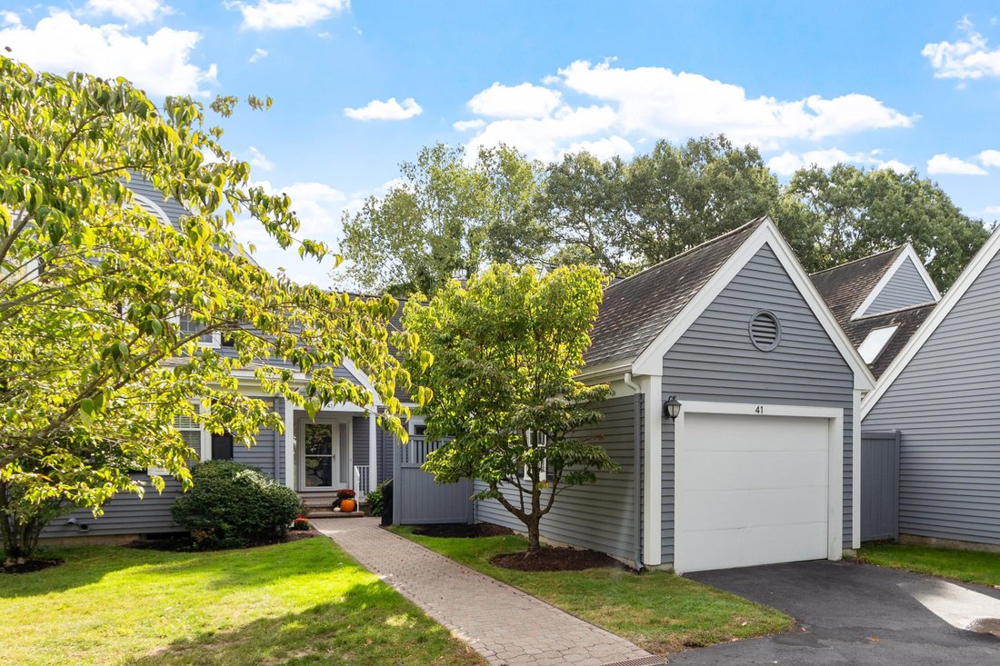 Townhouse in Bedford, Massachusetts, United States 1 - 18961852