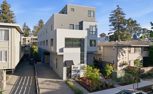 Condo in Burlingame, California, United States 1