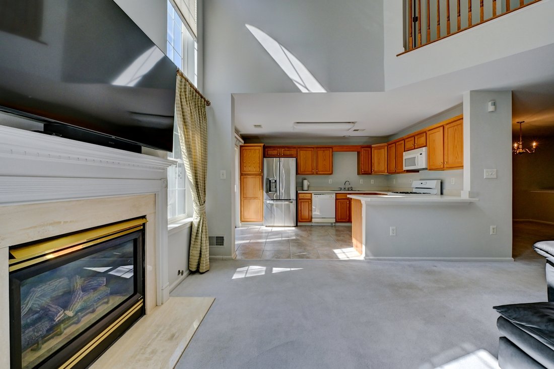 Townhouse in South Brunswick Township, New Jersey, United States 2 - 18961853