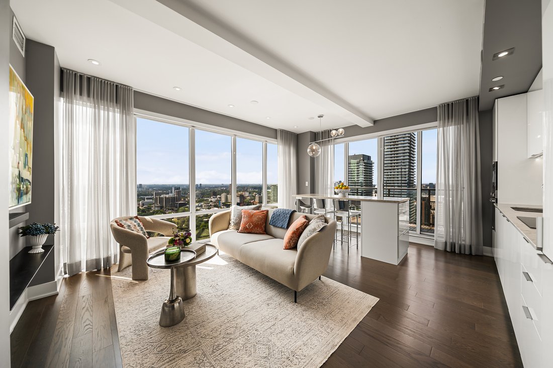 Condo in Toronto, Ontario, Canada 1 - 18961858