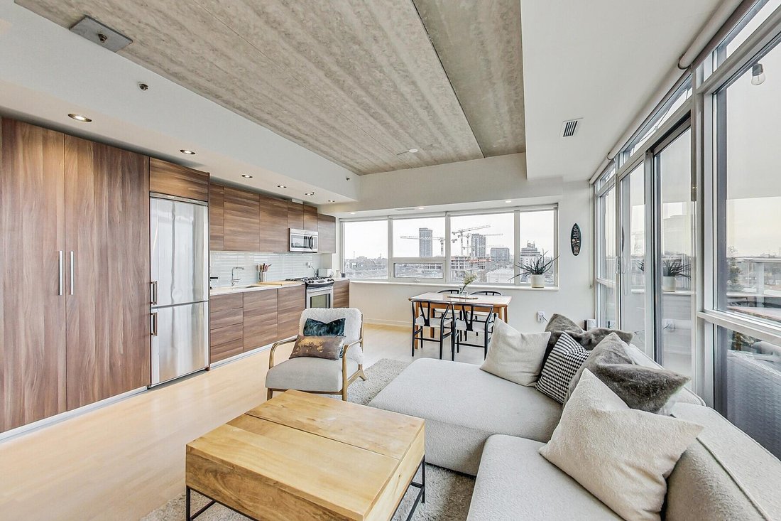 Condo in Toronto, Ontario, Canada 5 - 18961863