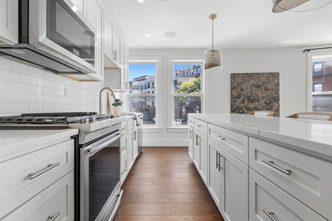 Condo in Boston, Massachusetts, United States 5 - 18961354