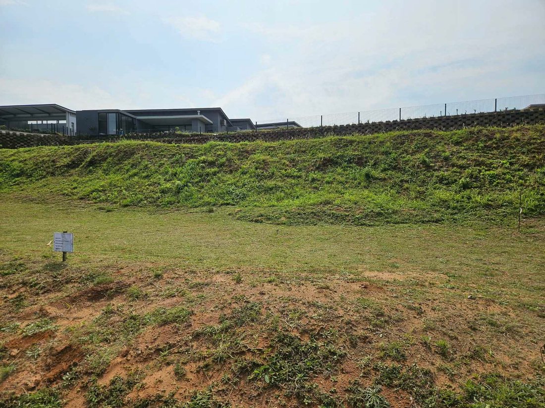 Land in Hillhead, KwaZulu-Natal, South Africa 3 - 18961108