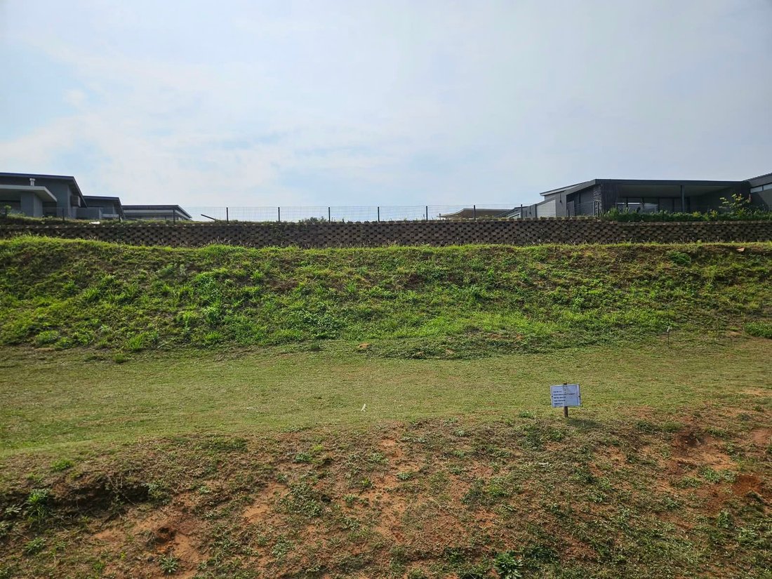 Land in Hillhead, KwaZulu-Natal, South Africa 4 - 18961108