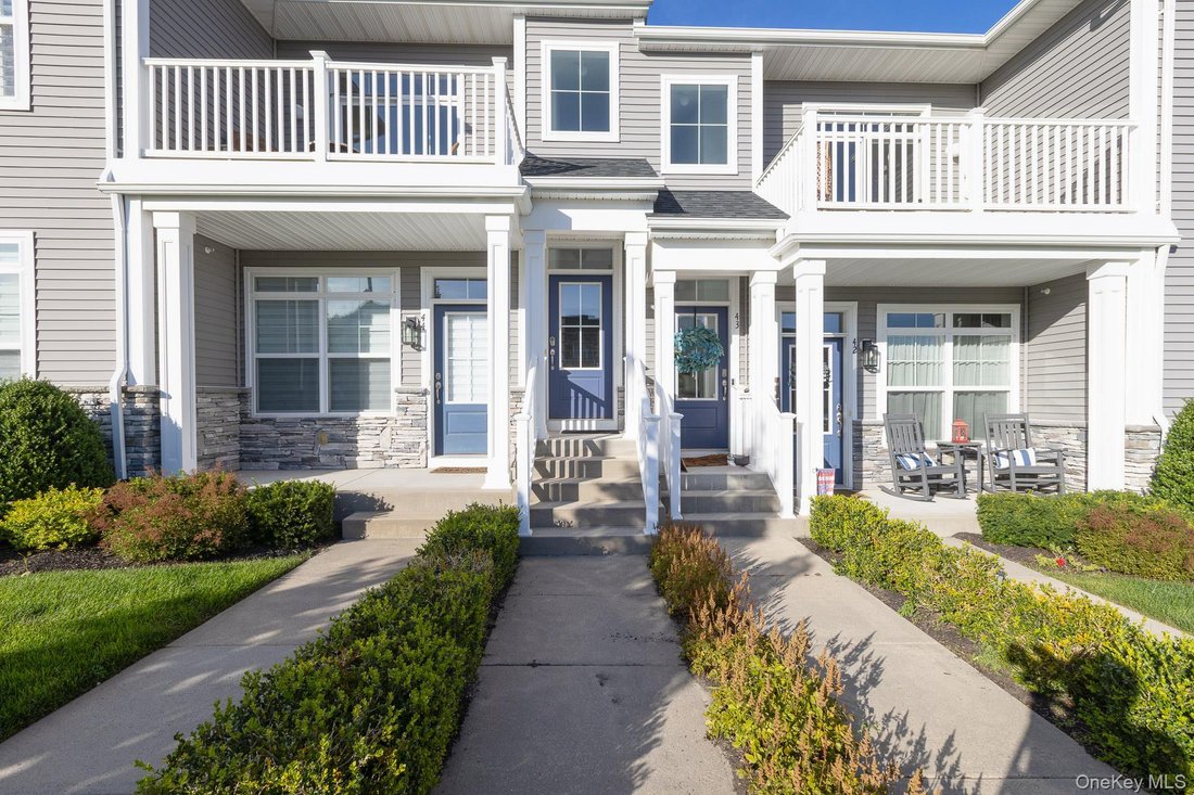 Condo in Yaphank, New York, United States 2 - 18962250
