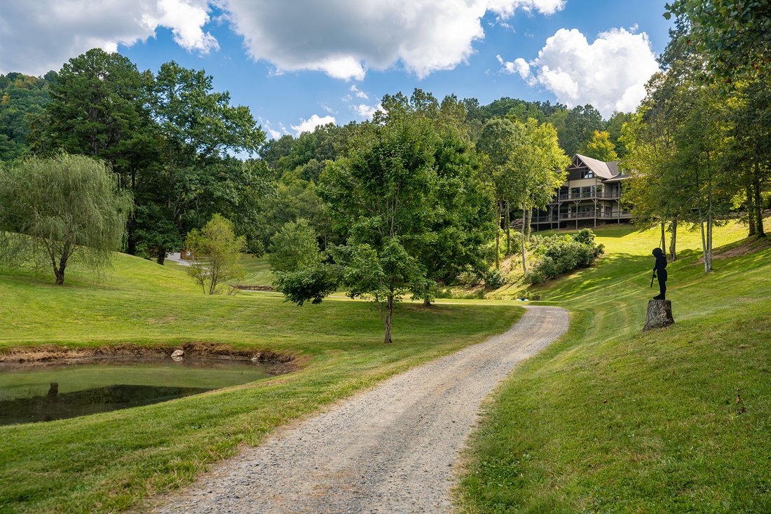 House in Clyde, North Carolina, United States 3 - 18963159