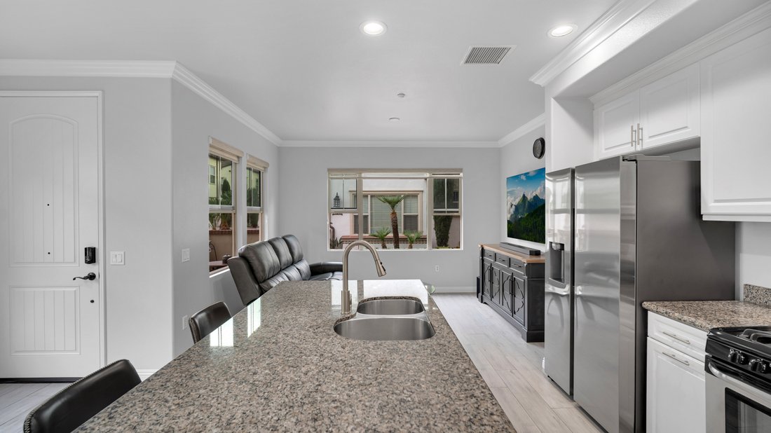 Condo in Orange, California, United States 5 - 18962712