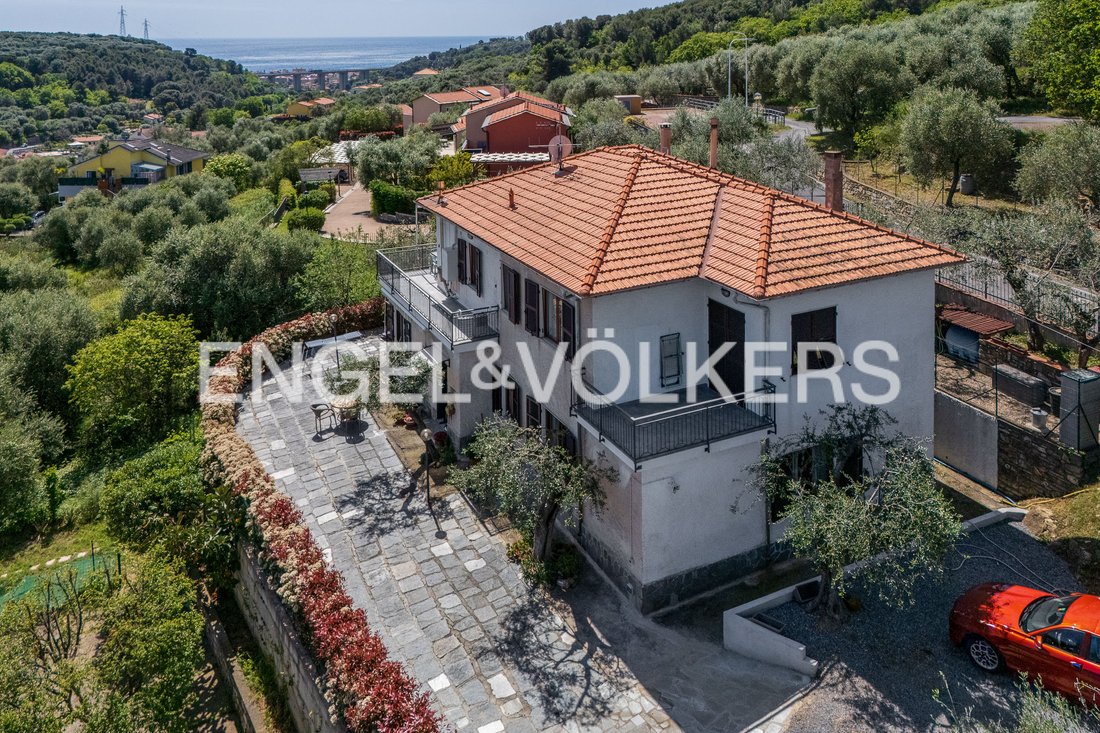 Apartment in San Bartolomeo al Mare, Liguria, Italy 1 - 18964137