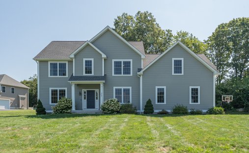 House in East Hampton, Connecticut, United States 1