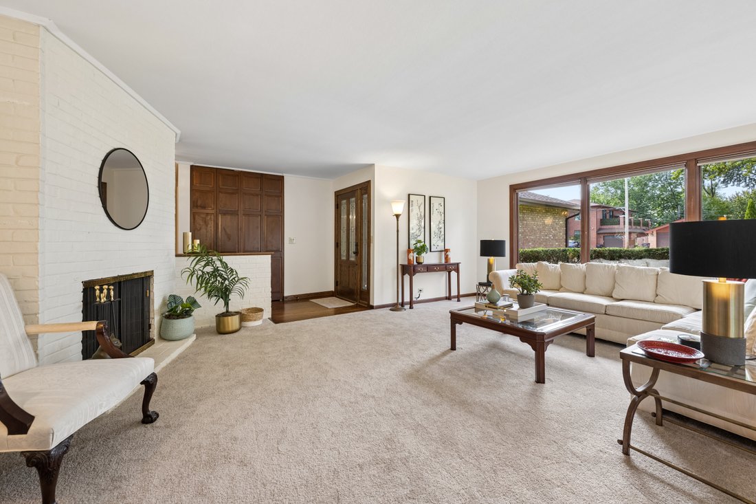 House in Skokie, Illinois, United States 5 - 18964392