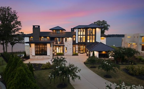 House in Mooresville, North Carolina, United States 1