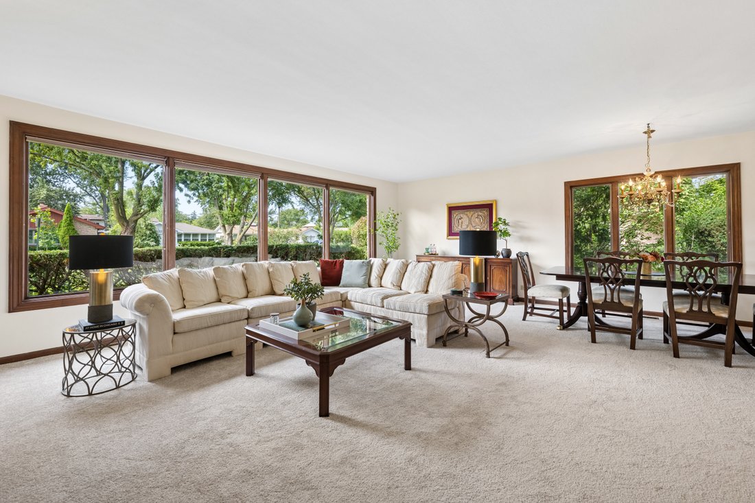 House in Skokie, Illinois, United States 4 - 18964392