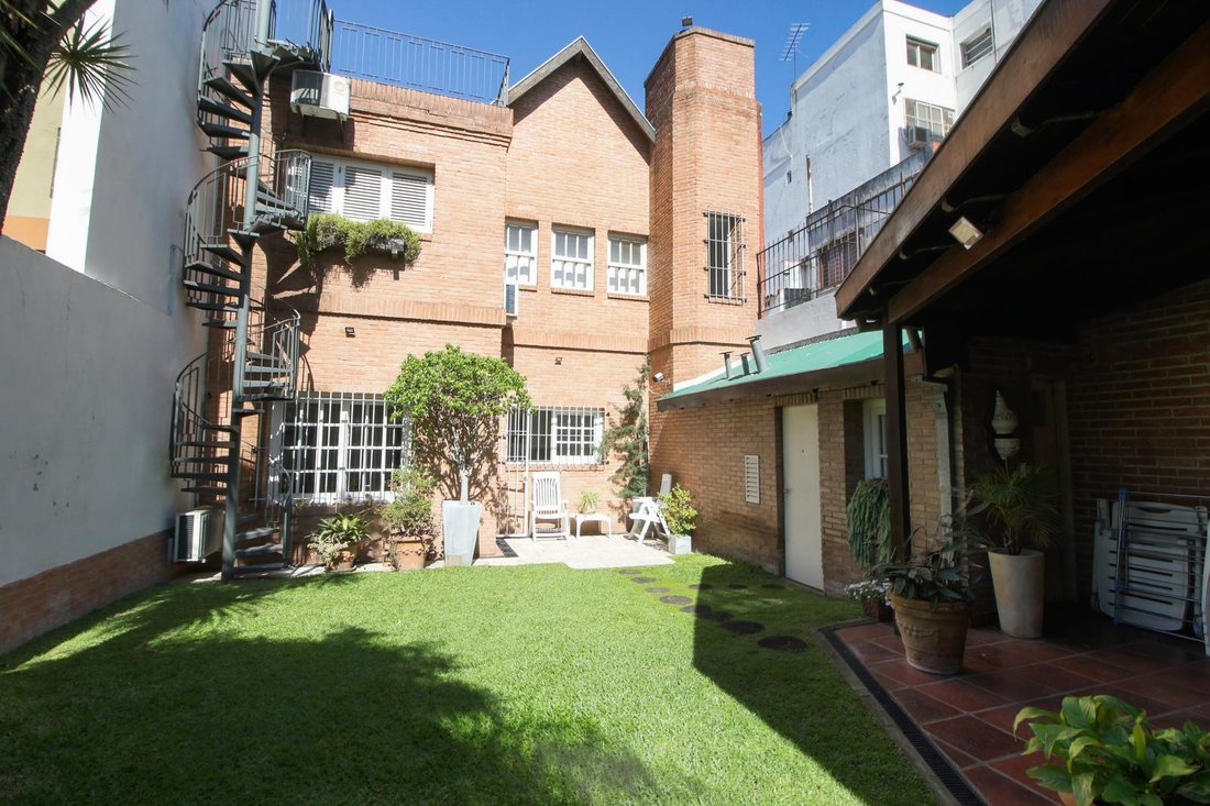 House in Buenos Aires, Buenos Aires, Argentina 1 - 18964038