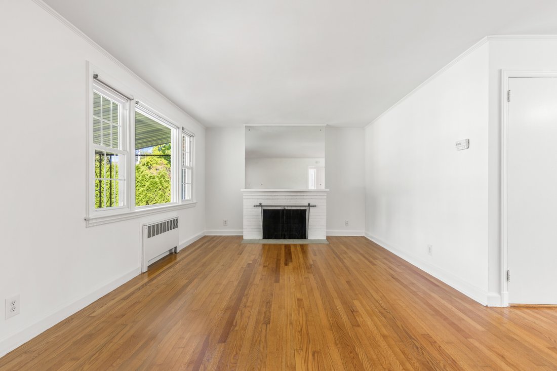 House in Port Chester, New York, United States 3 - 18963901