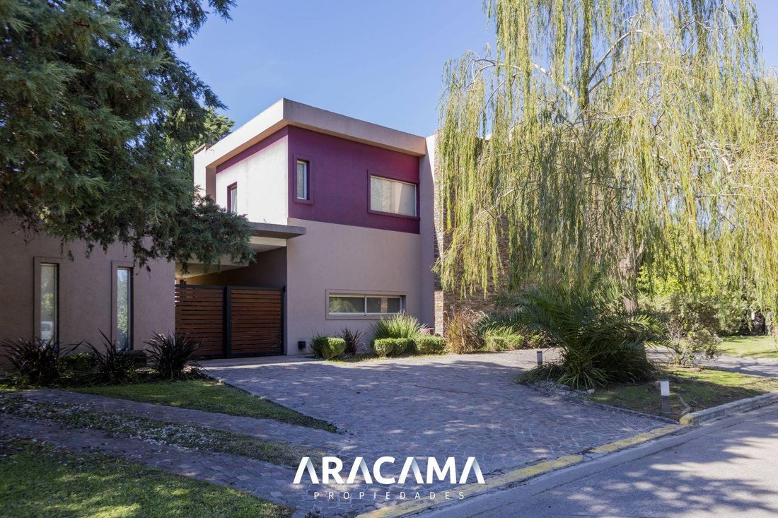 House in El Jagüel, Buenos Aires Province, Argentina 2 - 18964376