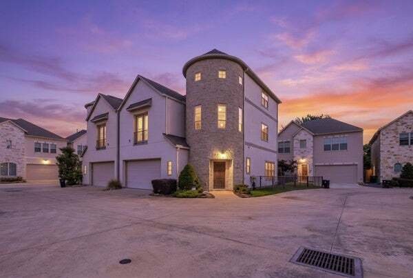 House in Houston, Texas, United States 1 - 18963883