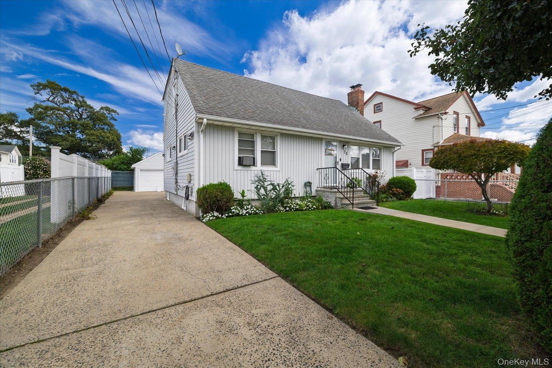 House in Freeport, New York, United States 3 - 18964040