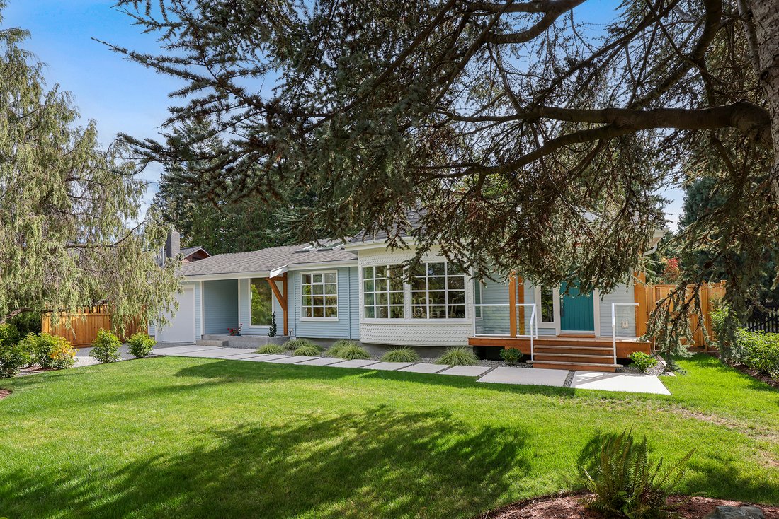 House in Qualicum Beach, British Columbia, Canada 2 - 18966871