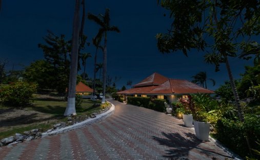 Villa in Montego Bay, St. James Parish, Jamaica 1