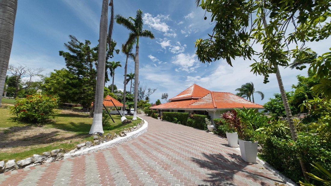 Villa in Montego Bay, St. James Parish, Jamaica 2 - 18966870