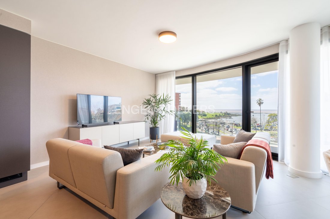 Apartment in Montevideo, Departamento de Montevideo, Uruguay 1 - 18966778