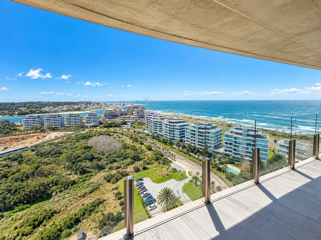 Apartment in Punta del Este, Maldonado Department, Uruguay 1 - 18975926