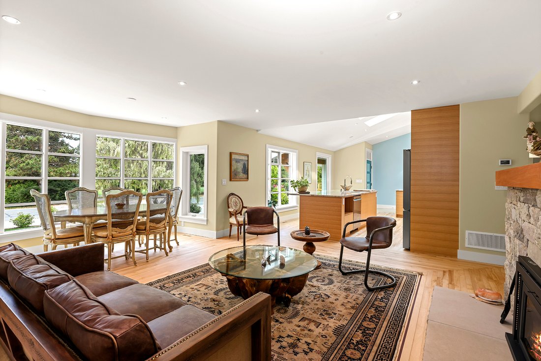 House in Qualicum Beach, British Columbia, Canada 3 - 18966871