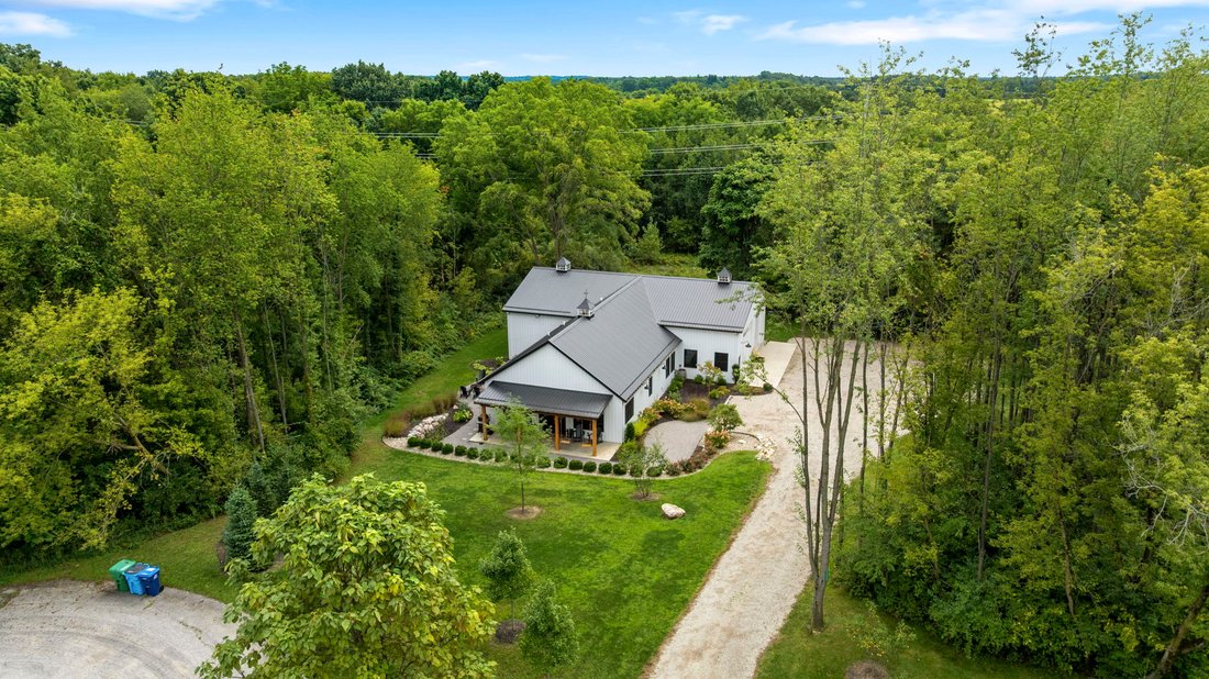 House in Cassopolis, Michigan, United States 1 - 18966898