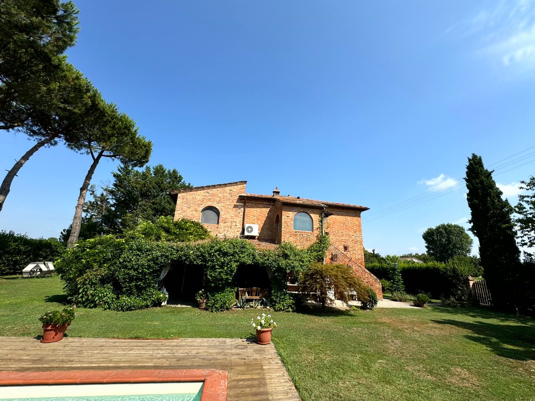 Country House in Foiano della Chiana, Tuscany, Italy 4 - 18979867