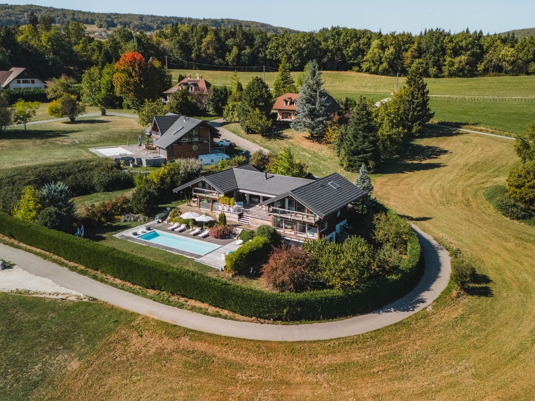 Villa in Saint-Martin-Bellevue, Filliere, France 1 - 18964547