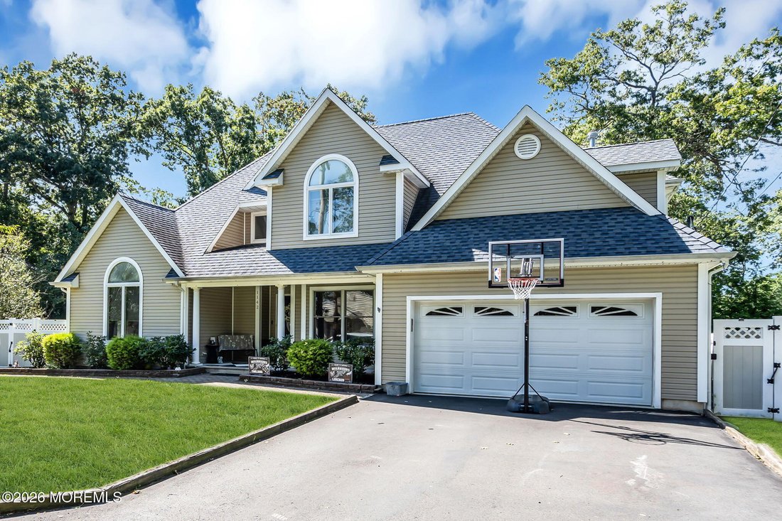 House in Toms River, New Jersey, United States 3 - 18978939