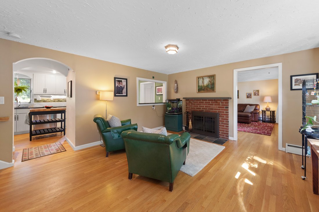 House in Woburn, Massachusetts, United States 4 - 18967721