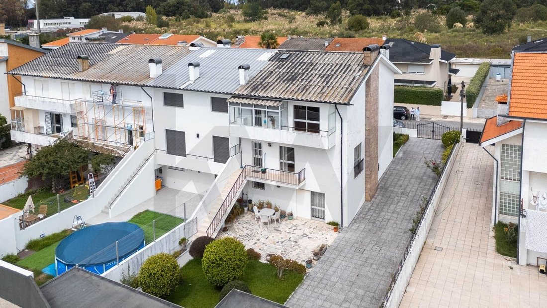 Townhouse in Senhora da Hora, Porto District, Portugal 2 - 18973907