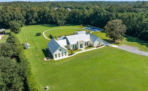House in Madisonville, Louisiana, United States 1