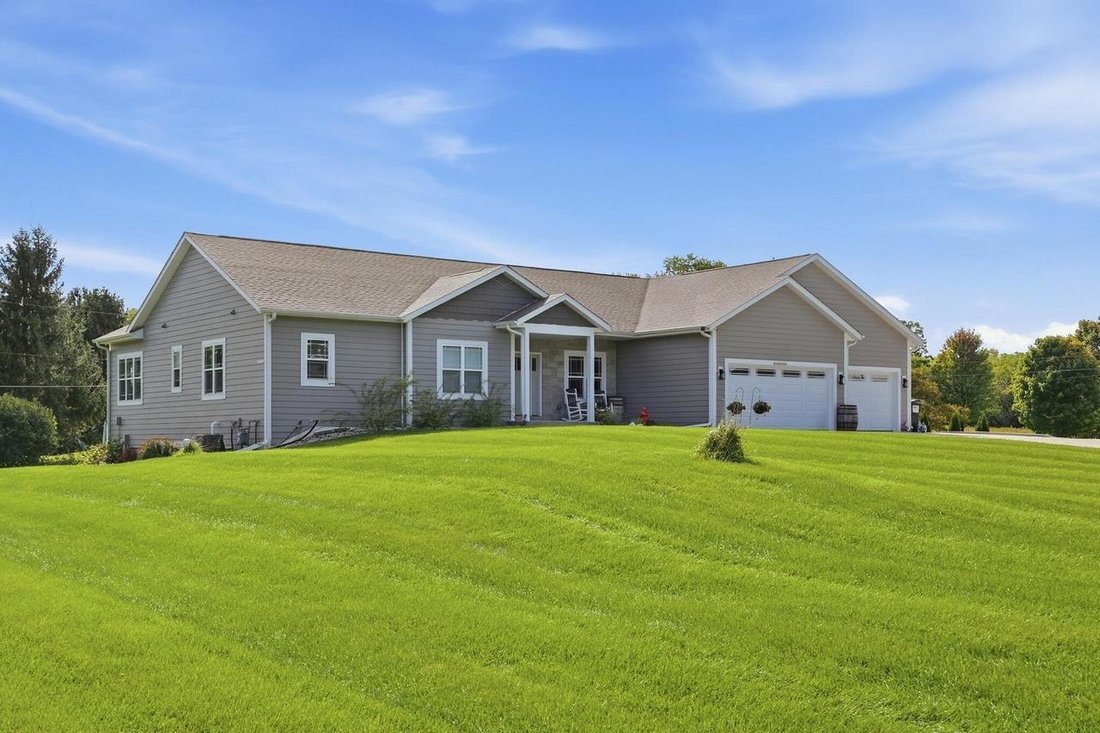 House in Germantown, Wisconsin, United States 1 - 18964680