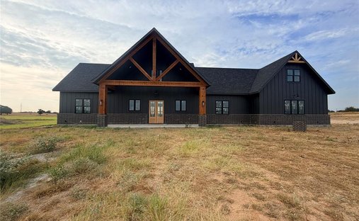 House in Poolville, Texas, United States 1