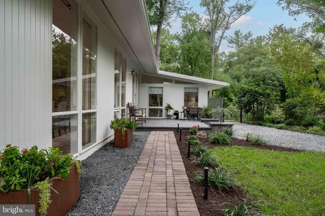 House in Hybla Valley, Virginia, United States 3 - 18978833