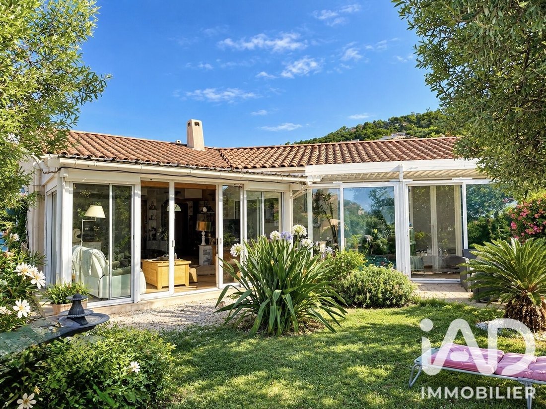 House in Nord, Cavalaire-sur-Mer, France 1 - 18975431