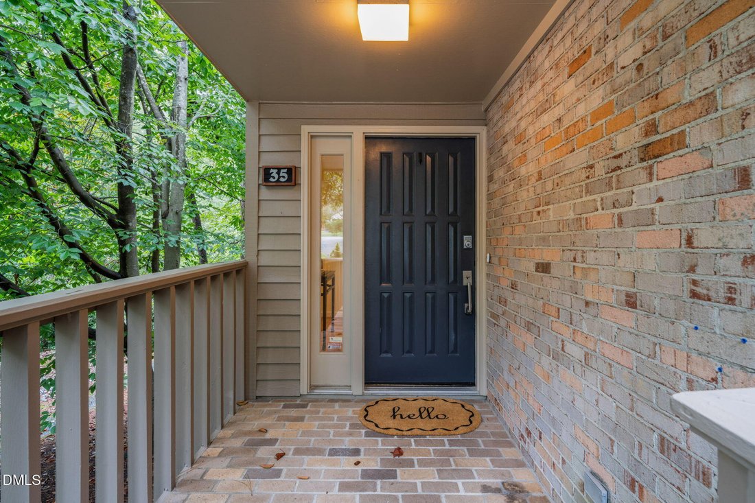 Townhouse in Chapel Hill, North Carolina, United States 3 - 18970089