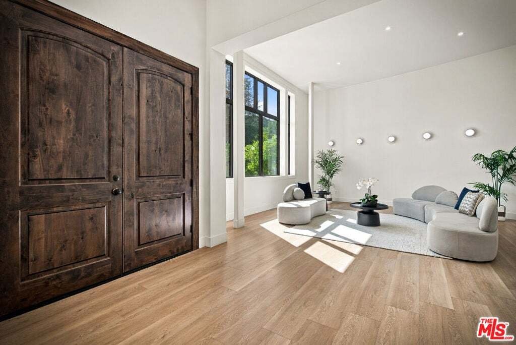 House in Glendale, California, United States 4 - 18964770