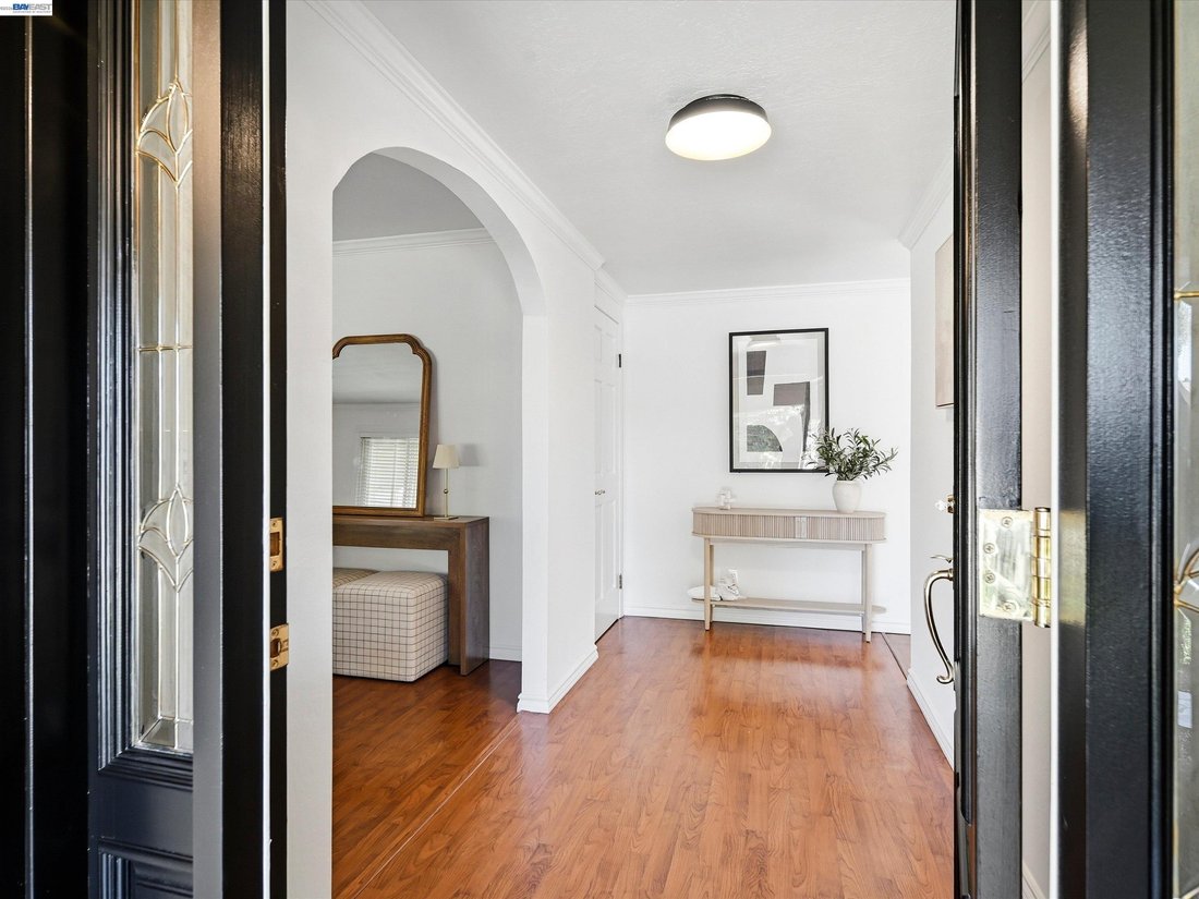 House in Castro Valley, California, United States 4 - 18968729